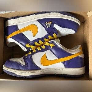 Vintage Nike Dunk LA size 9